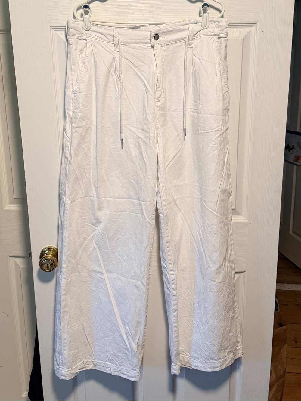 Old Navy White Wide-Leg Drawstring Jeans